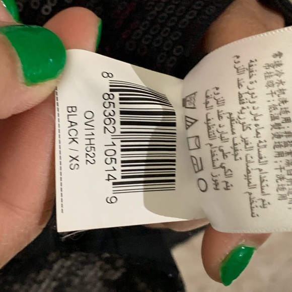 Black BCBGeneration Sequence Blouse - Picture 4 of 5